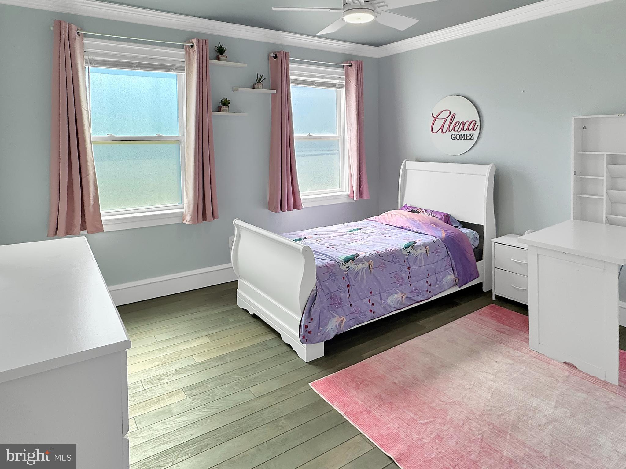 TWIN PONDS - Residential