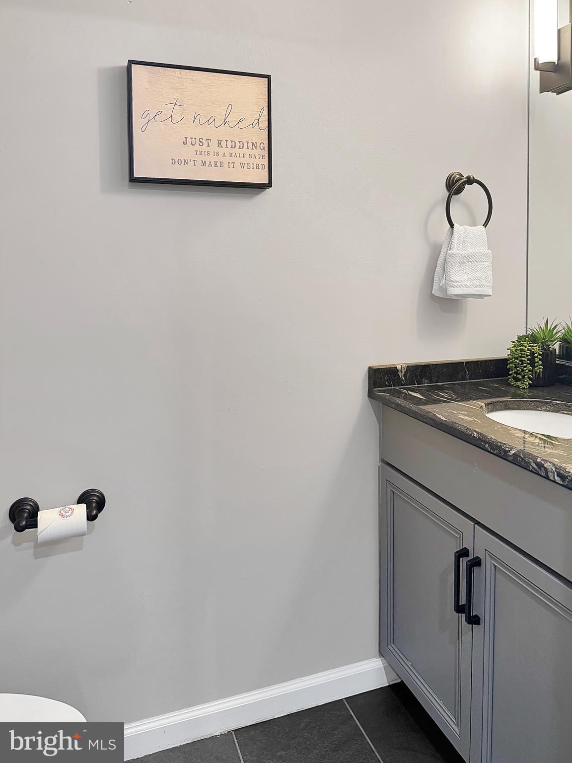 TWIN PONDS - Residential