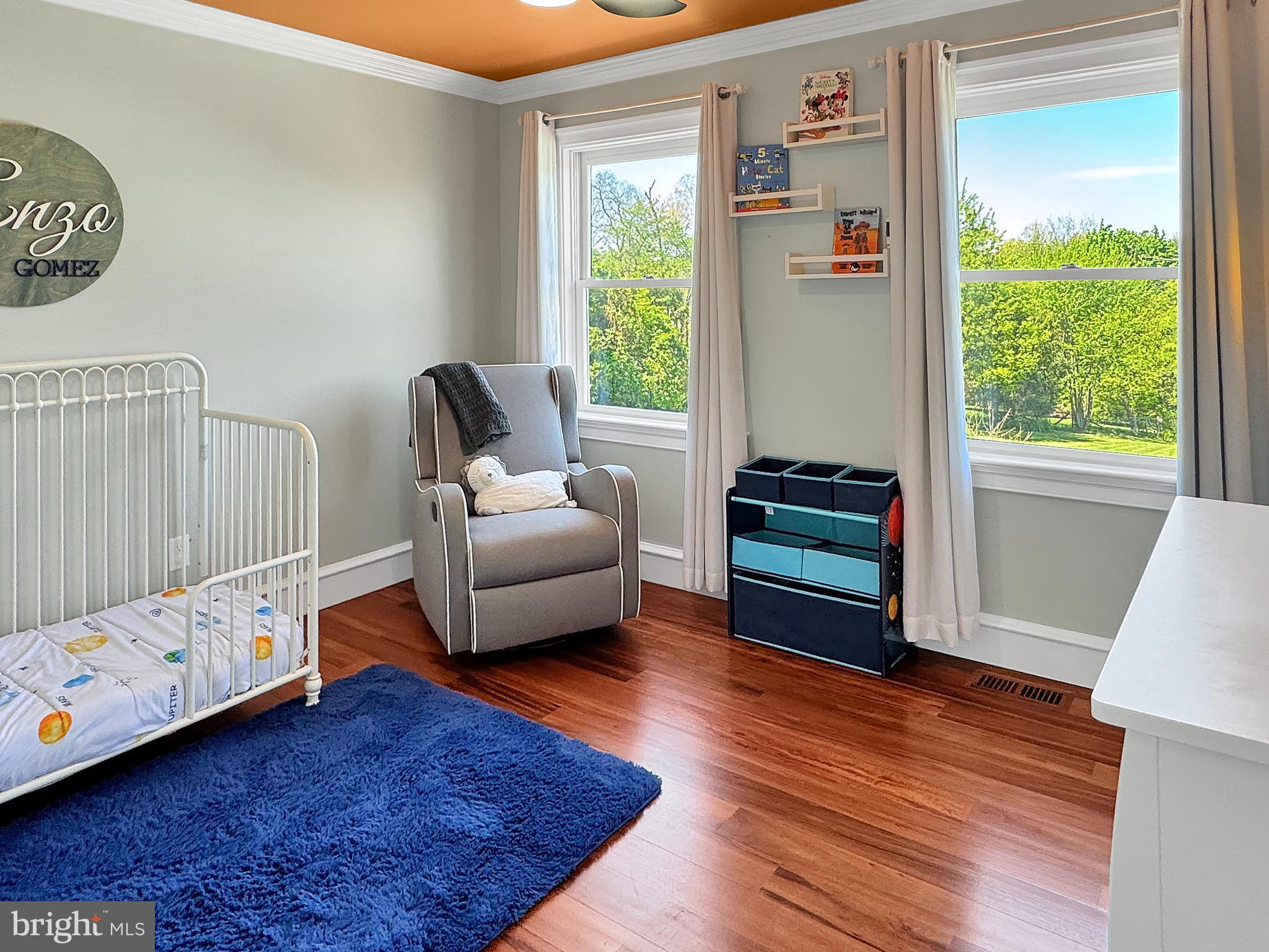 TWIN PONDS - Residential