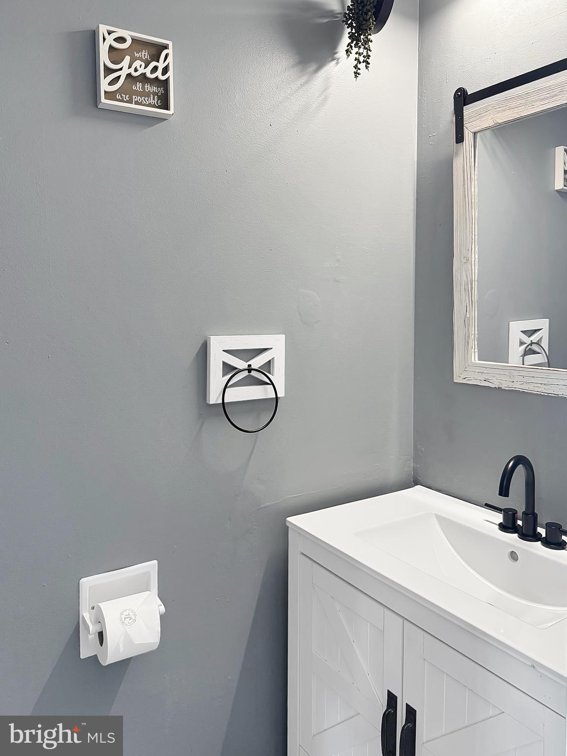 TWIN PONDS - Residential