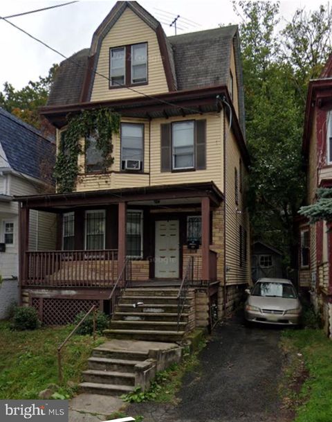 Homes For Sale - 132 Maple Avenue<br/> Essex County, IRVINGTON, NJ 07111