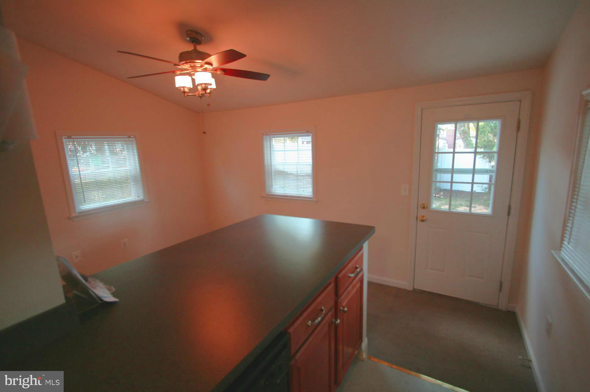 JEFFERSON MANOR - Residential Lease