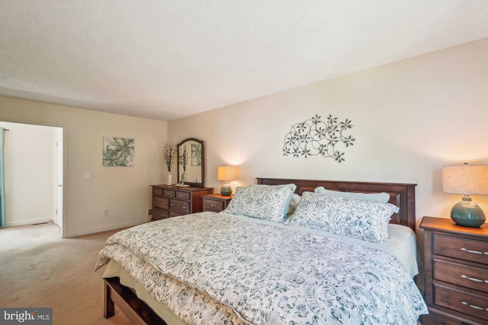 JACKSON MANOR - Residential