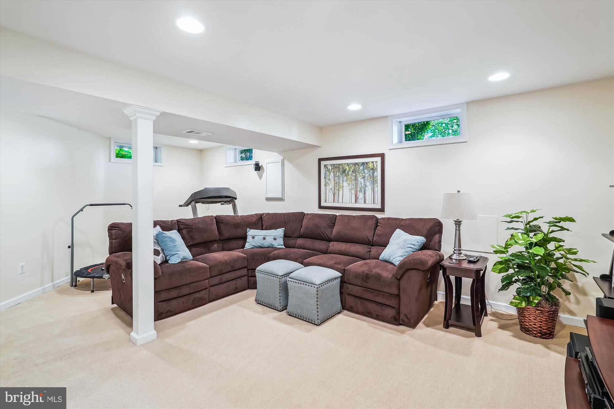 JACKSON MANOR - Residential