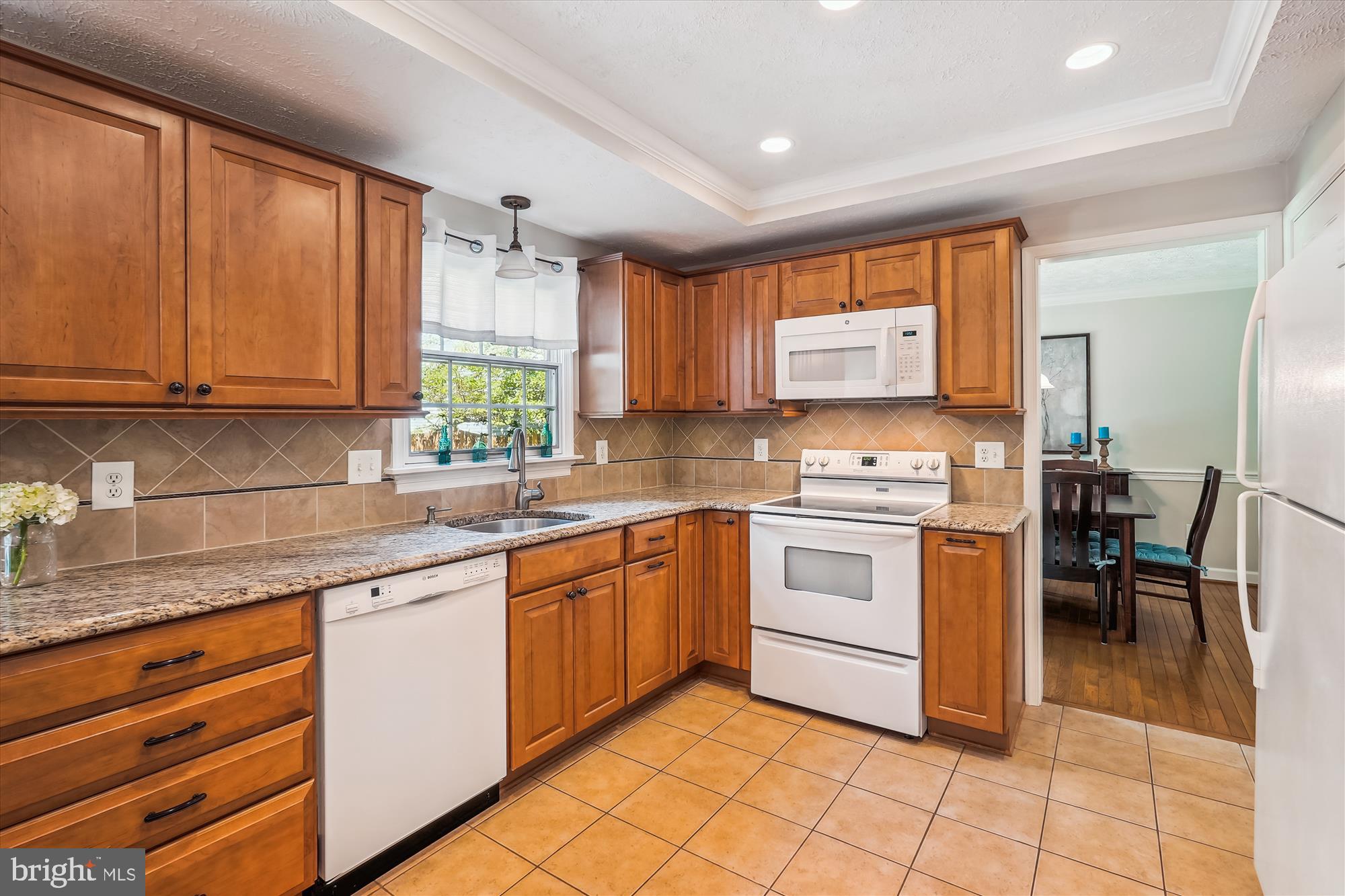 JACKSON MANOR - Residential