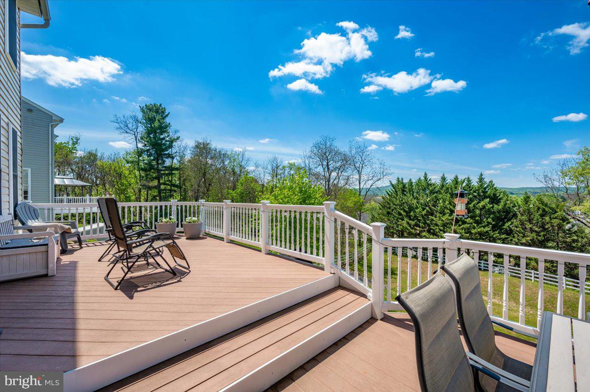 MANOR RIDGE - Residential