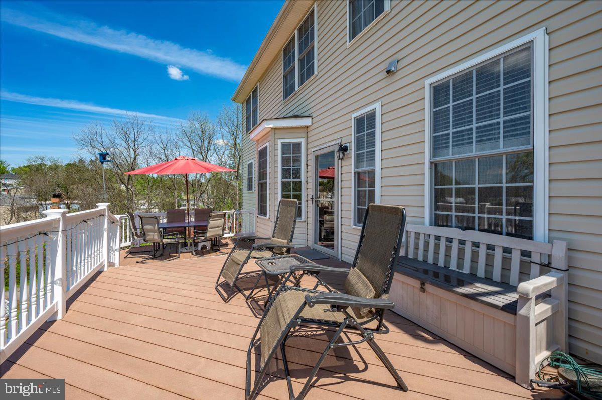 MANOR RIDGE - Residential