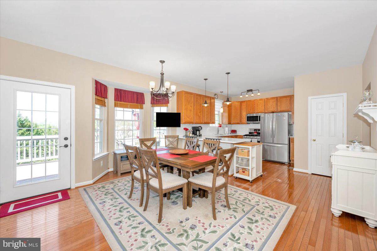 MANOR RIDGE - Residential