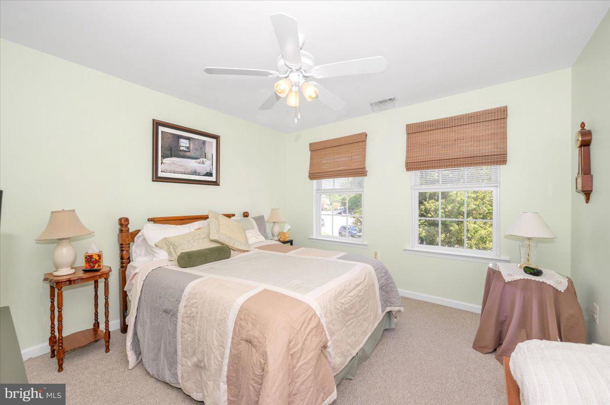 MANOR RIDGE - Residential