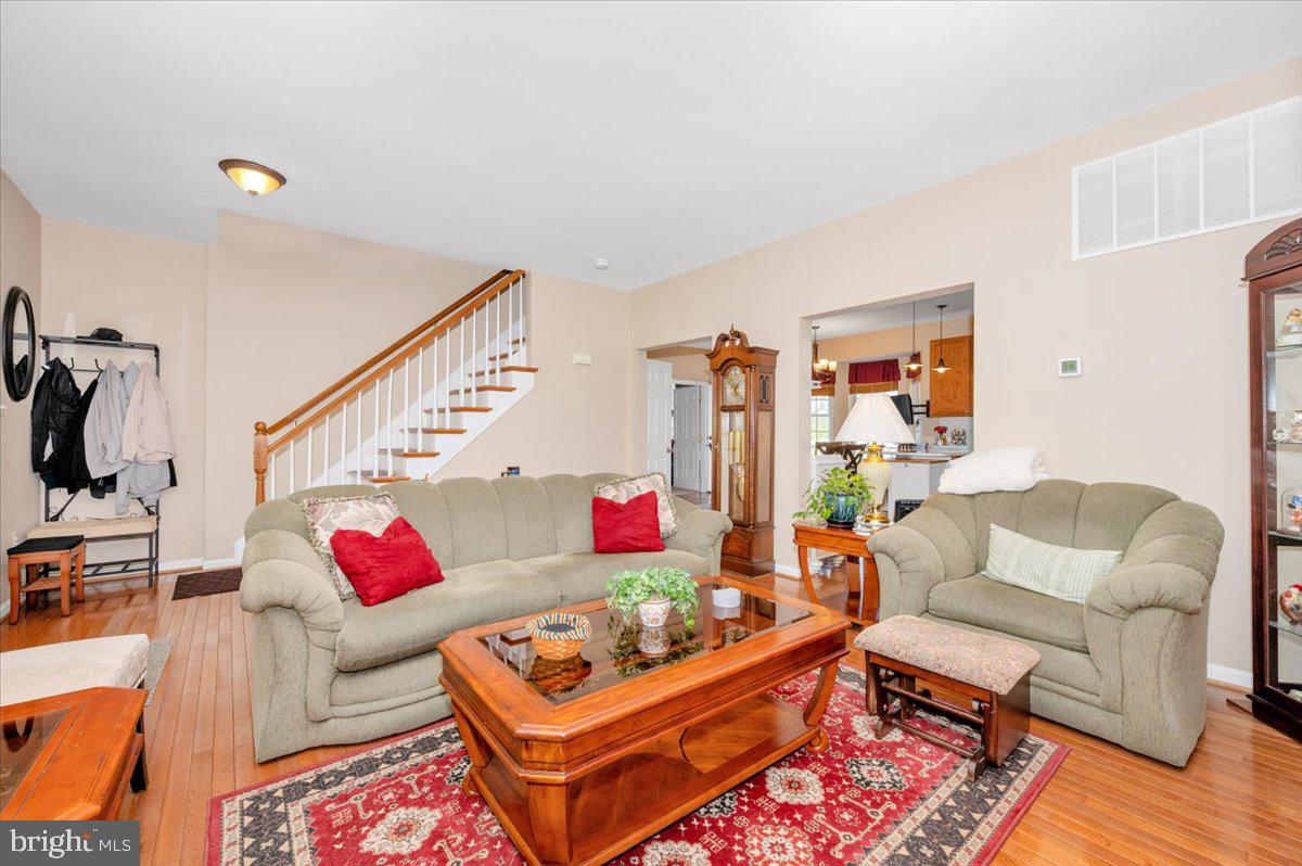 MANOR RIDGE - Residential
