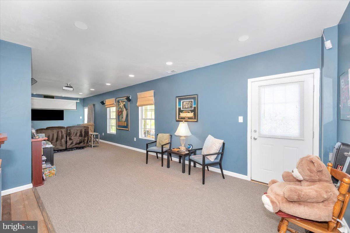 MANOR RIDGE - Residential