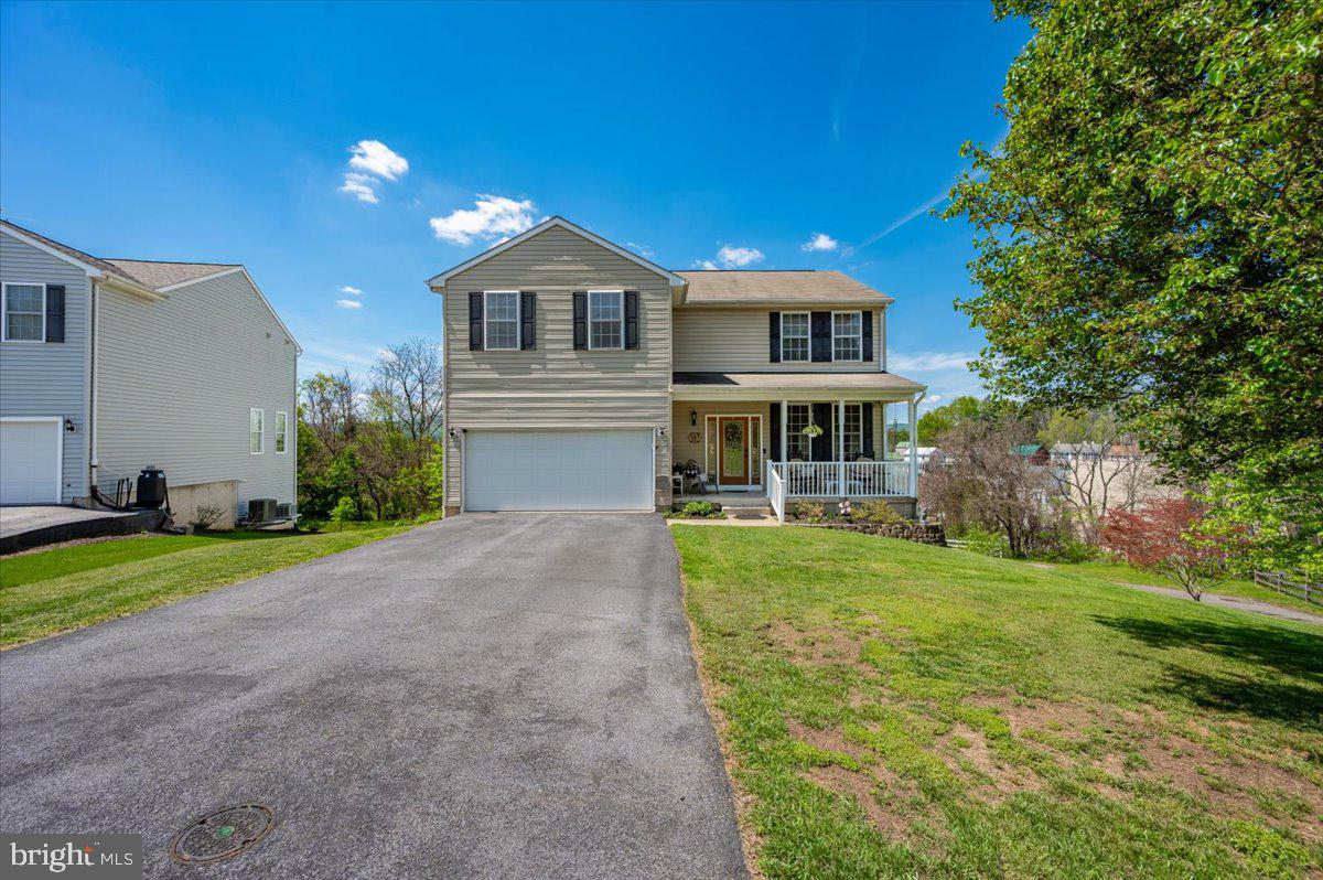 MANOR RIDGE - Residential