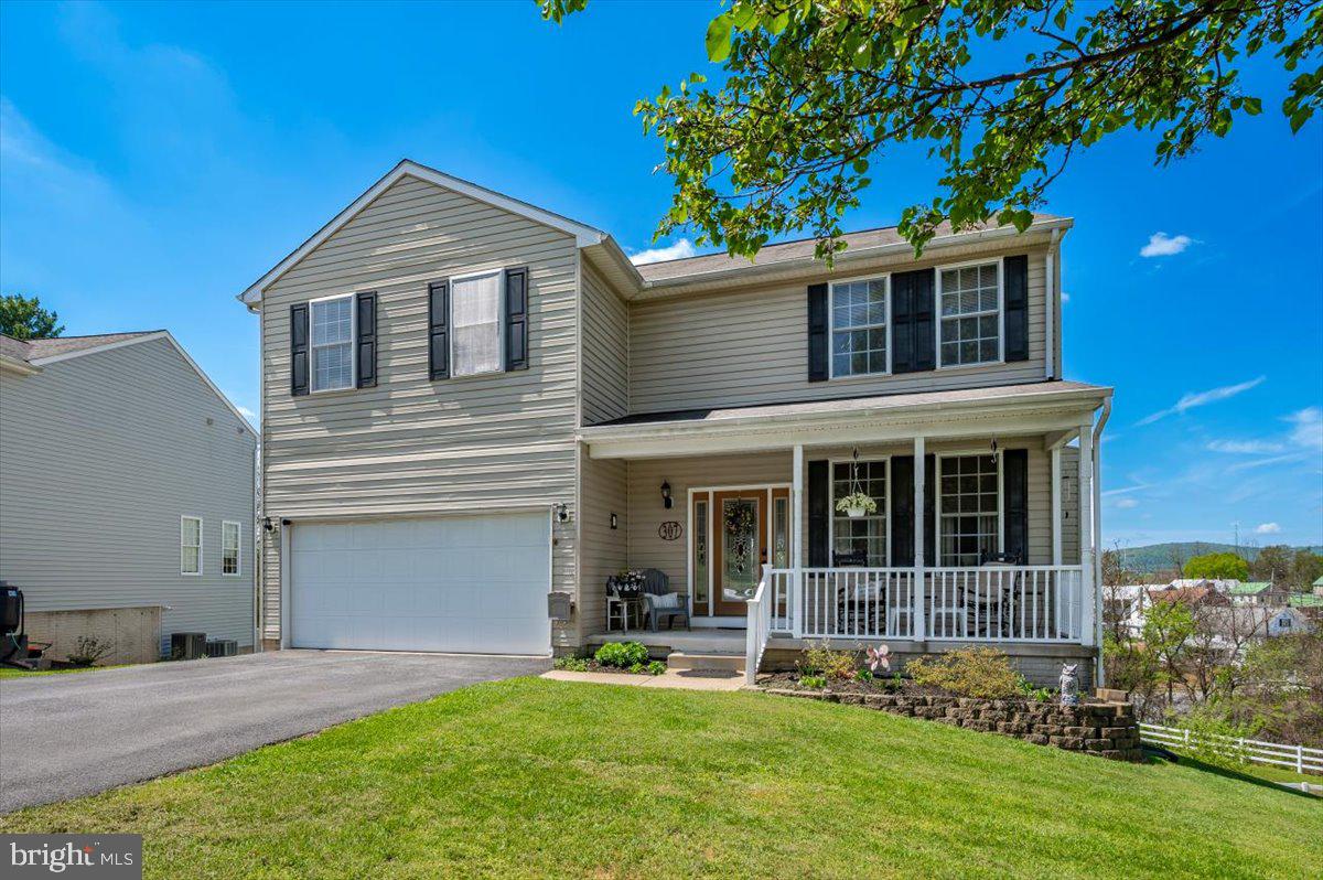 MANOR RIDGE - Residential