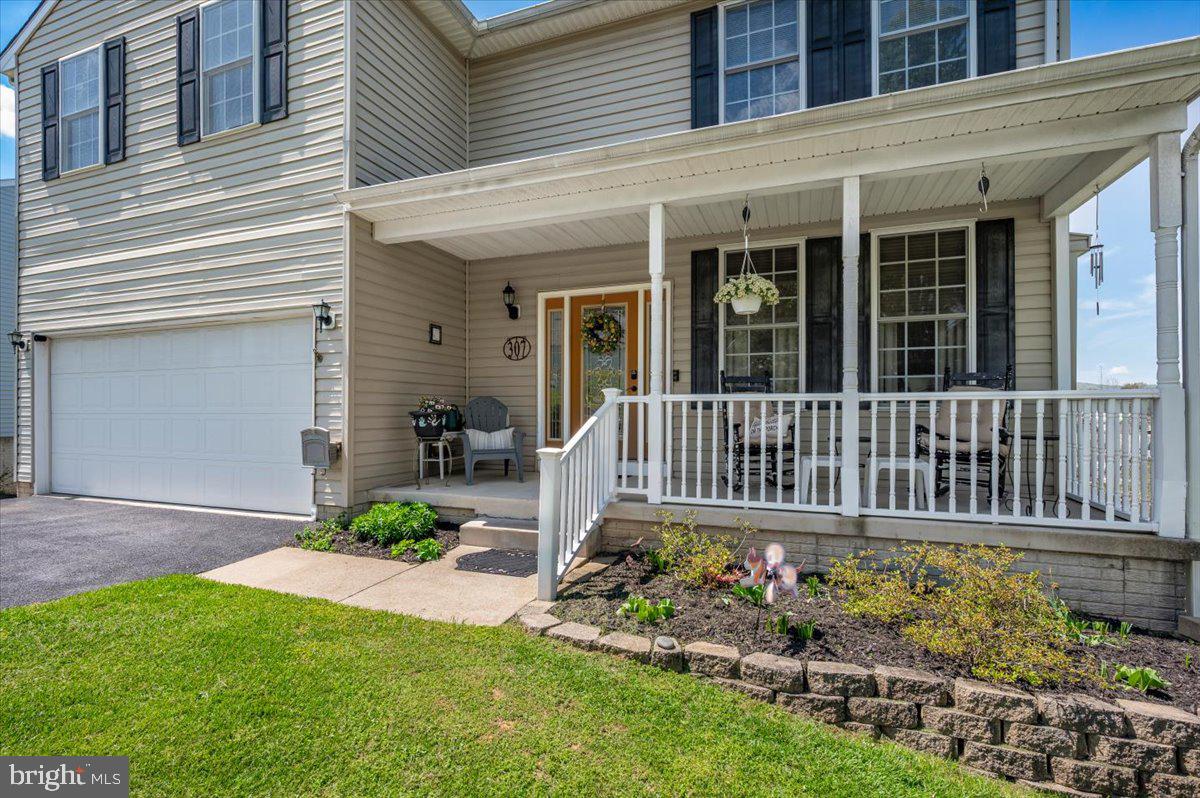 MANOR RIDGE - Residential
