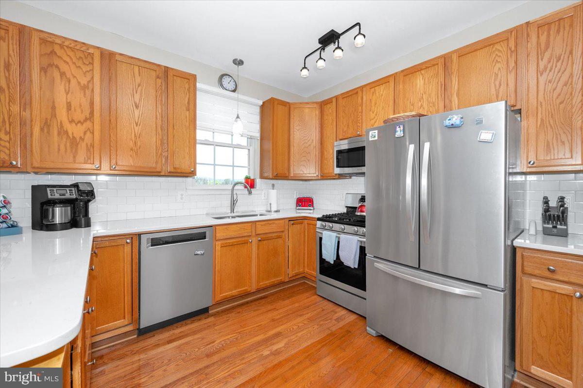 MANOR RIDGE - Residential