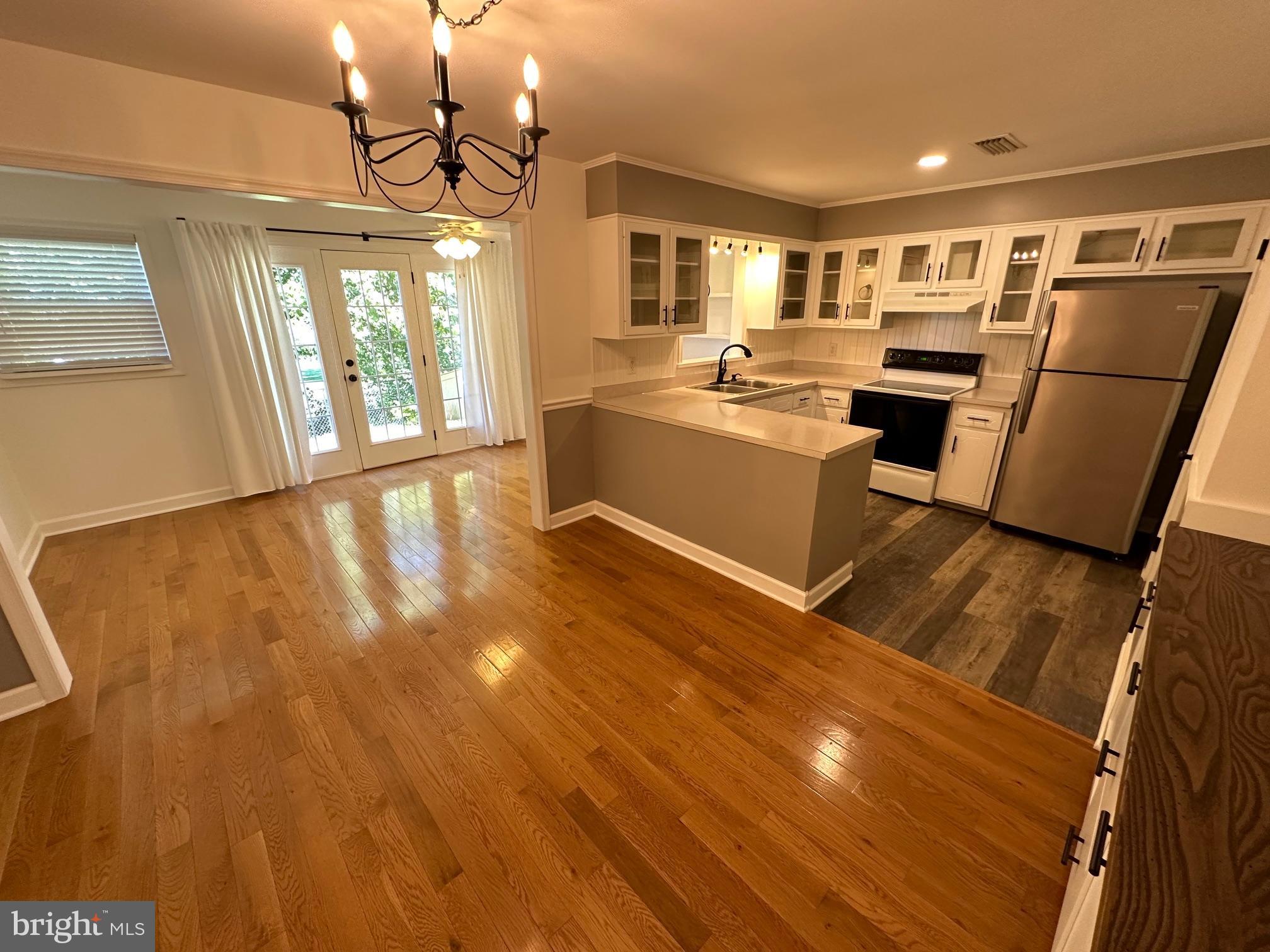 TUSCAWILLA HILLS - Residential