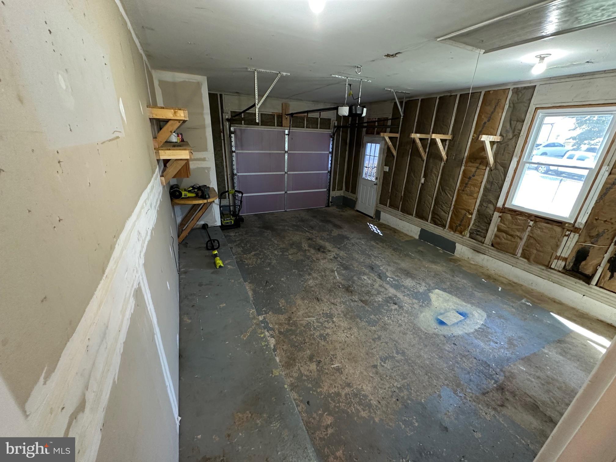 TUSCAWILLA HILLS - Residential