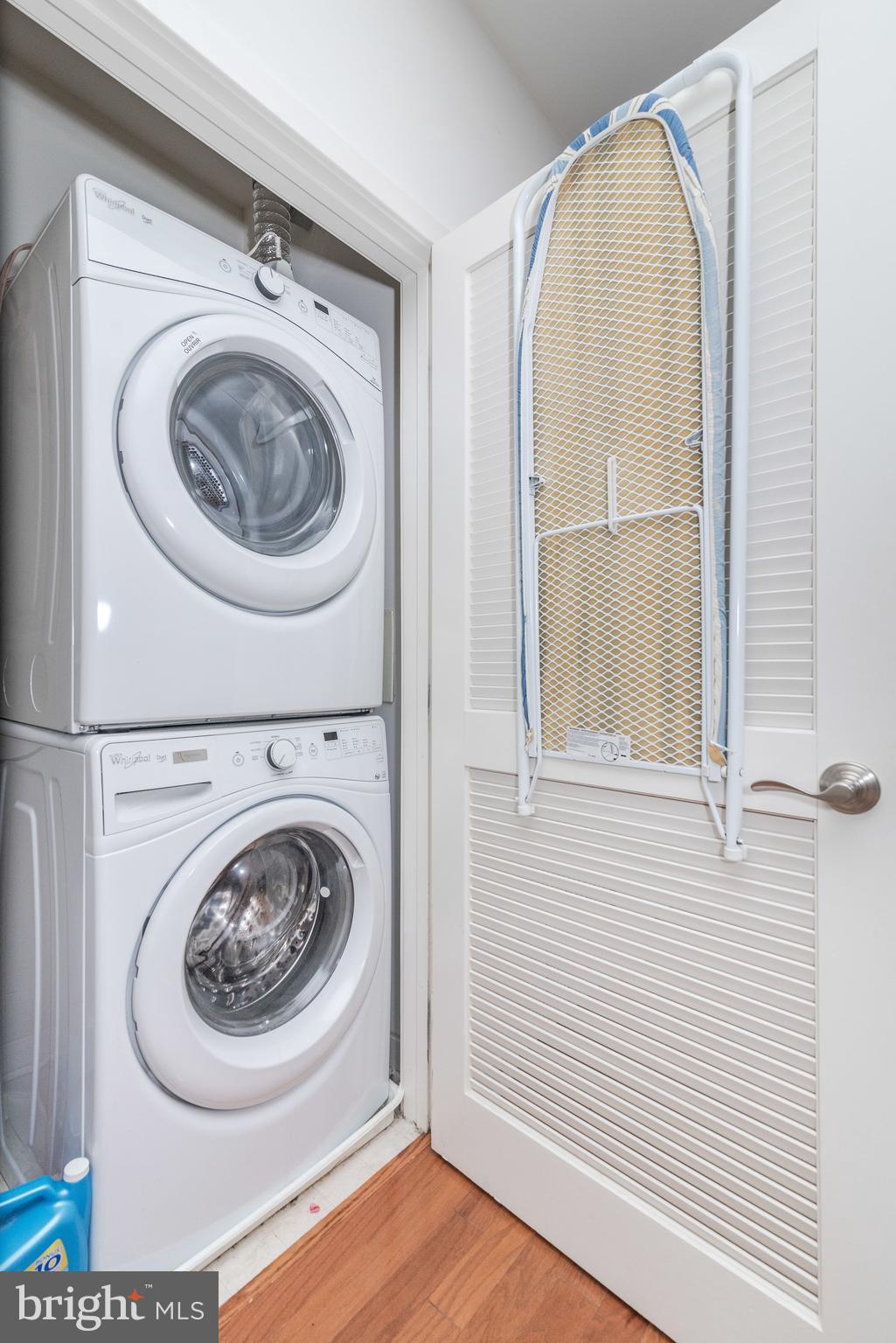 CHARLES VILLAGE - Residential Lease