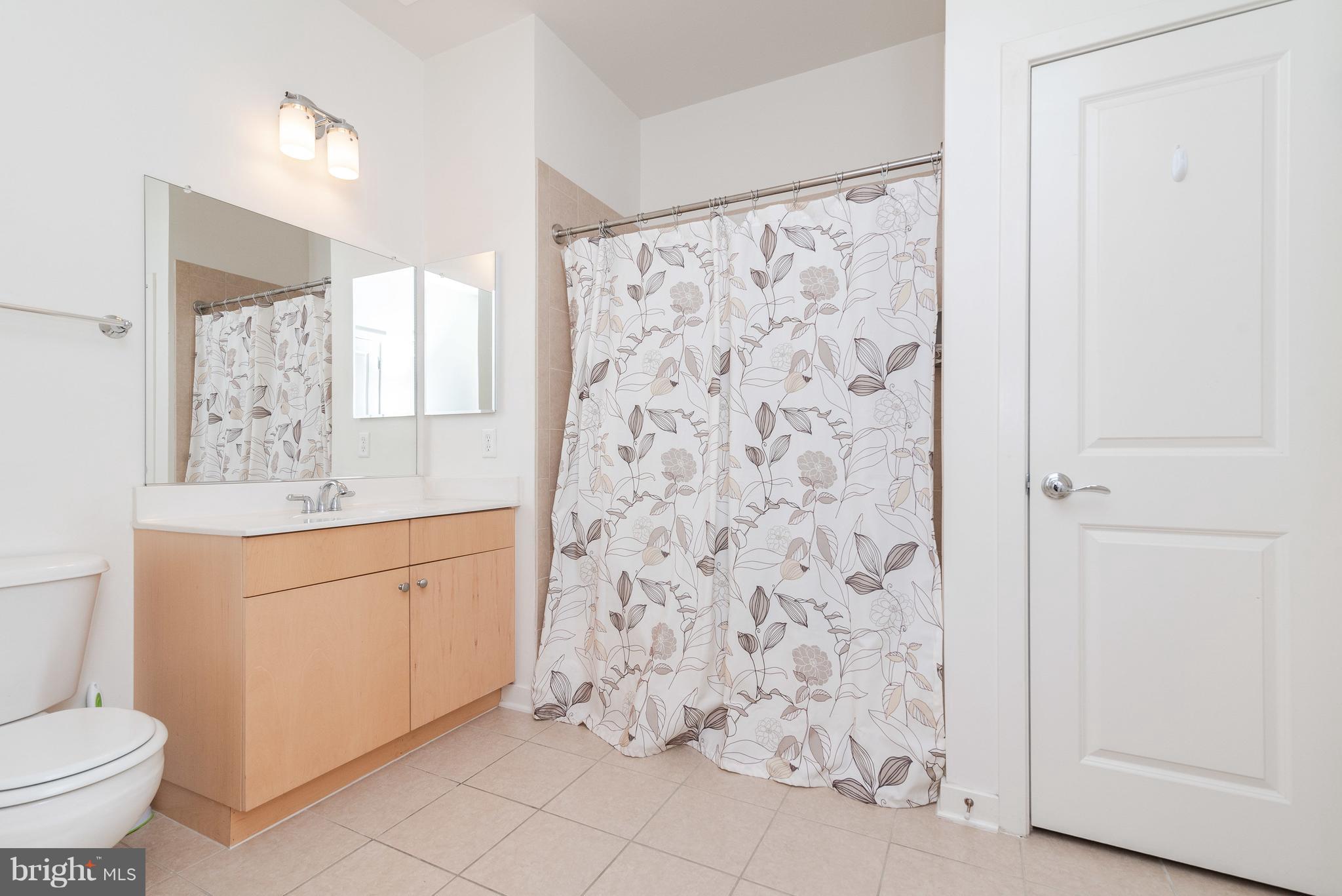 CHARLES VILLAGE - Residential Lease