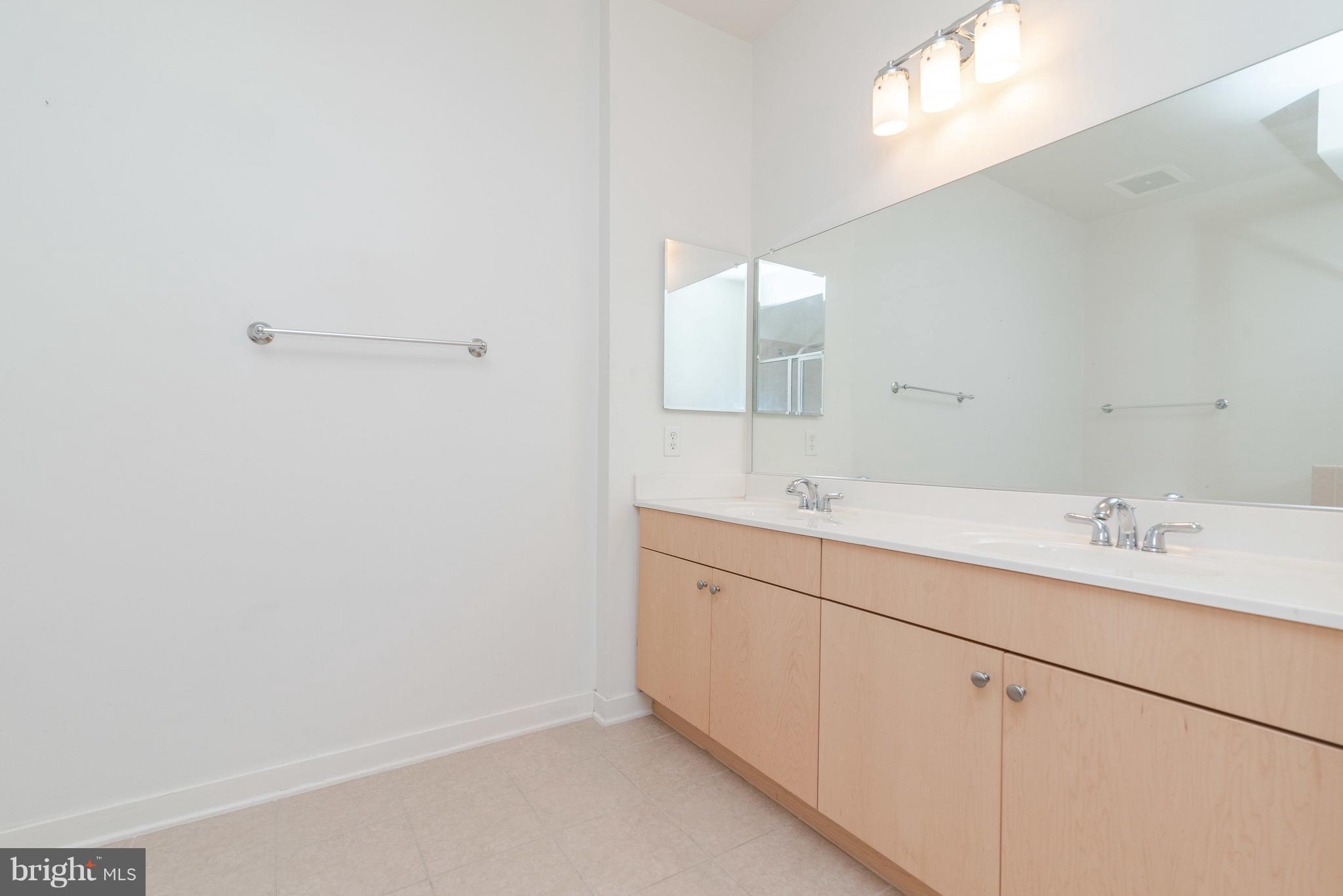 CHARLES VILLAGE - Residential Lease