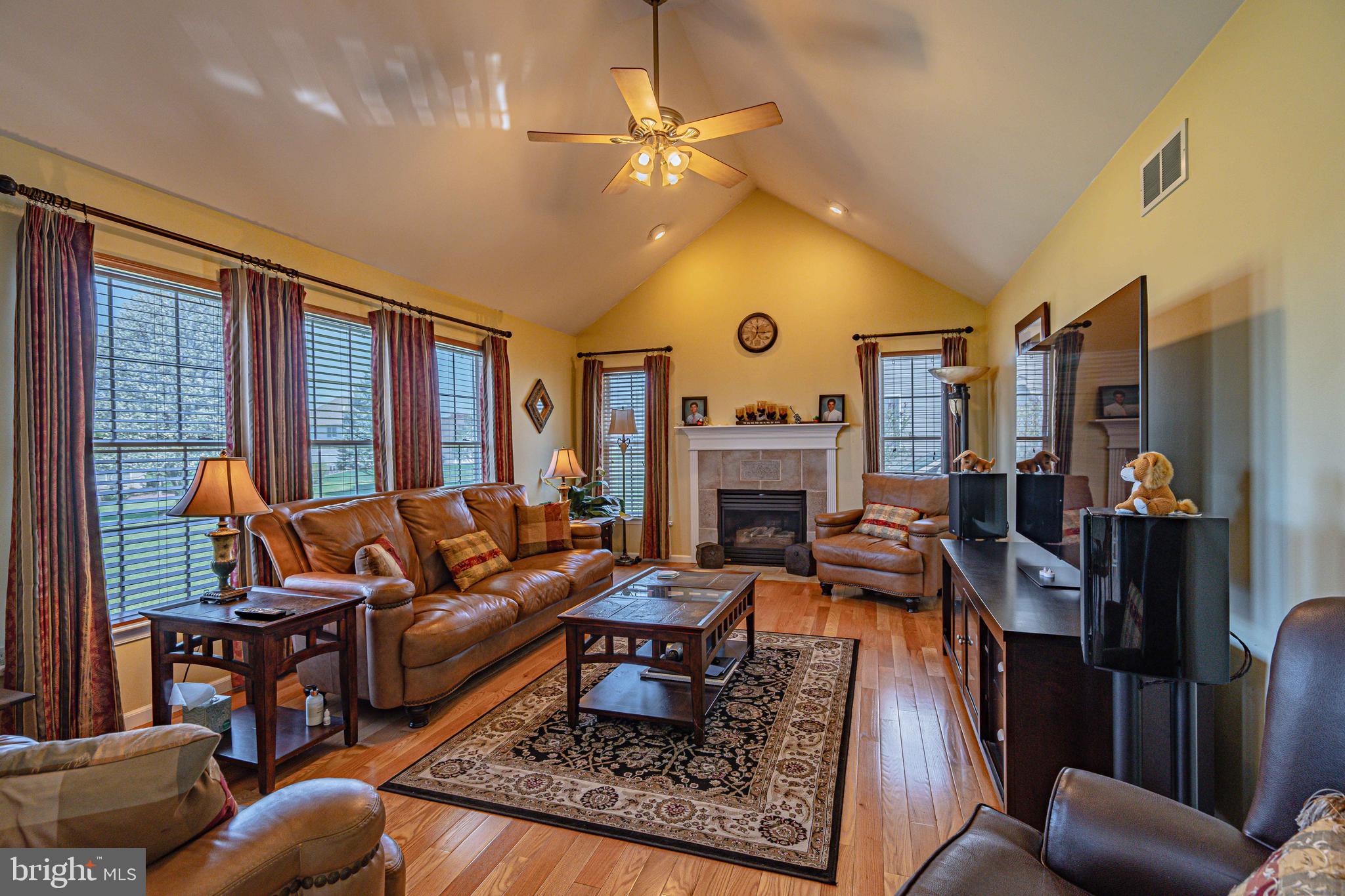 GREEN HILLS - Residential