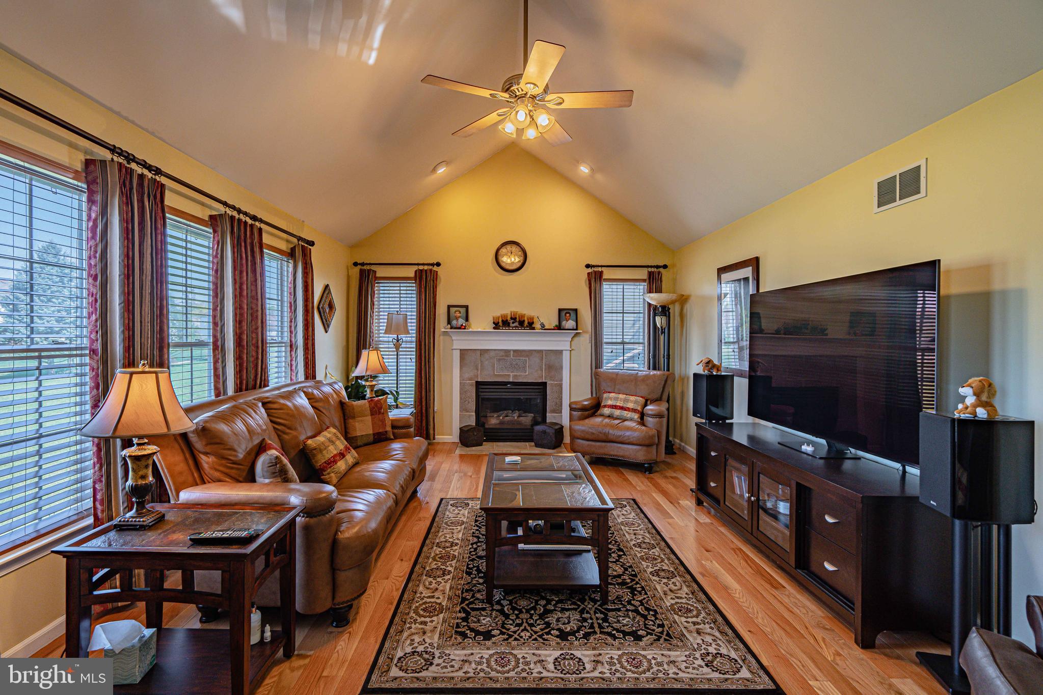 GREEN HILLS - Residential