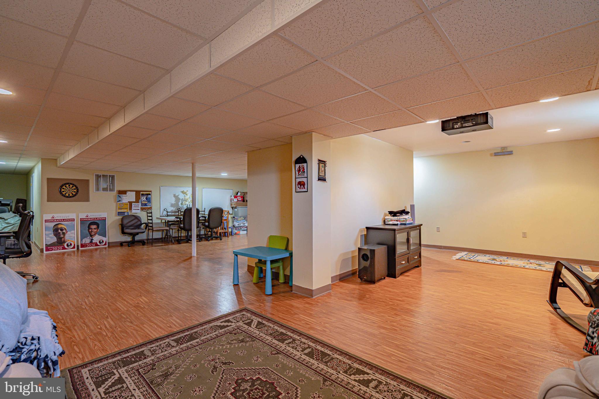 GREEN HILLS - Residential