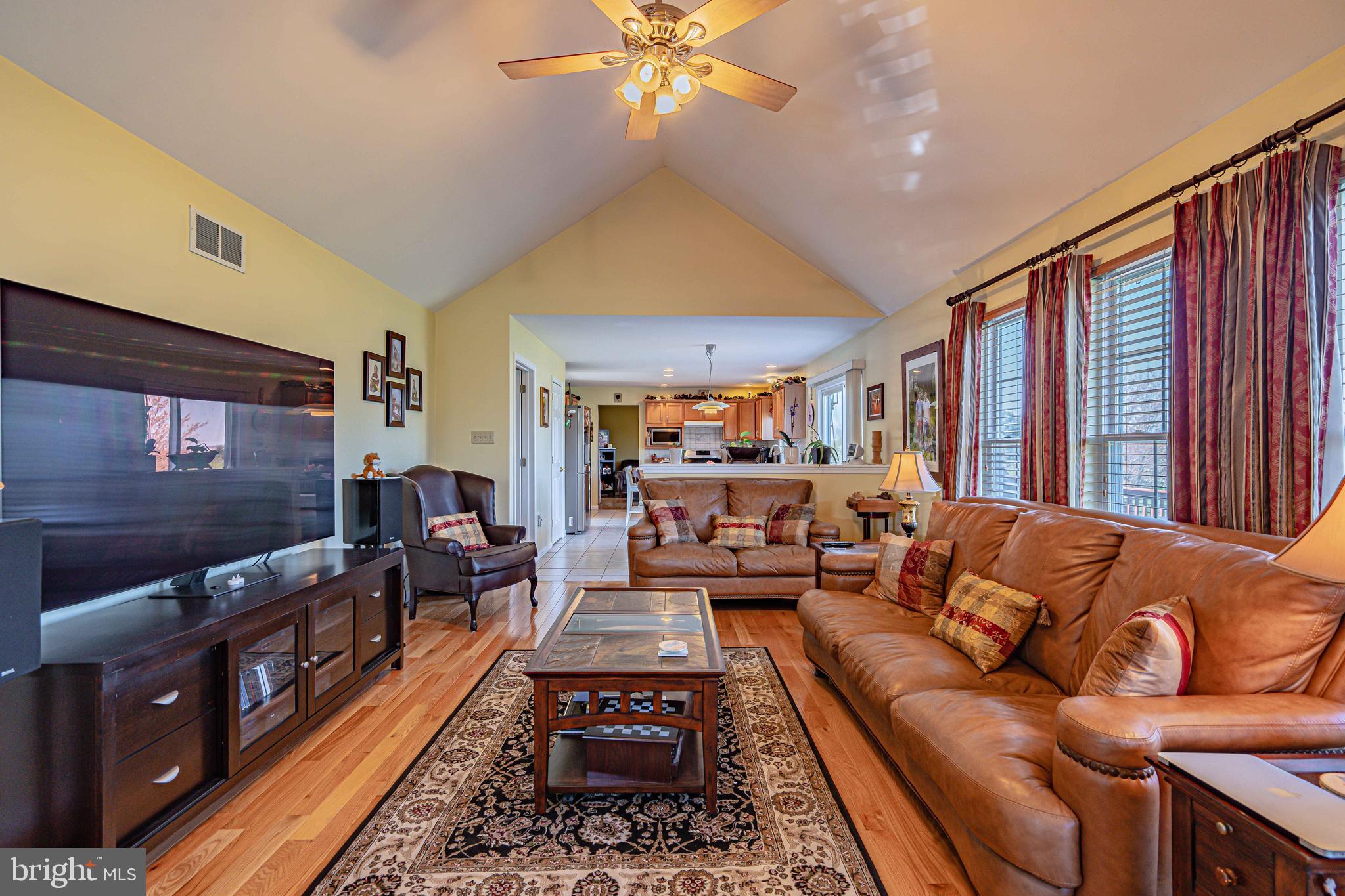 GREEN HILLS - Residential