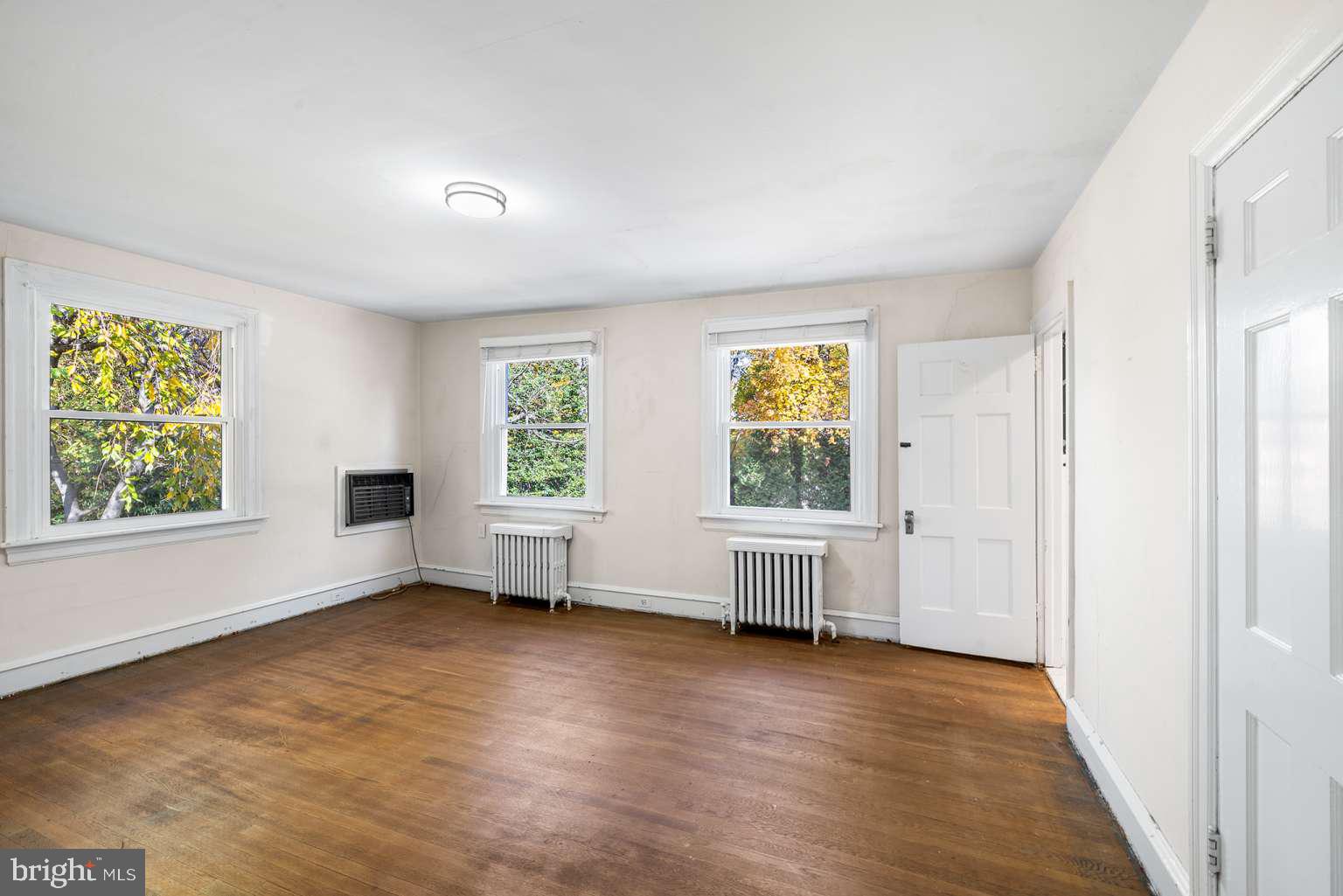ELKINS PARK - Residential
