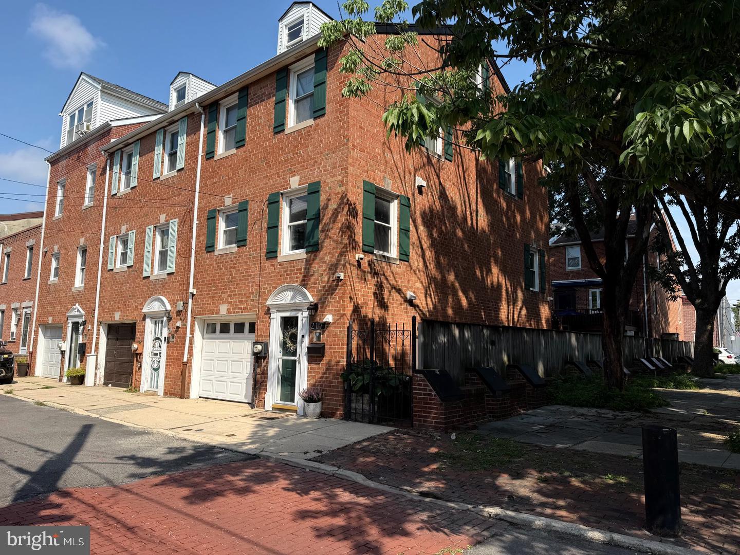 217 MANTON STREET