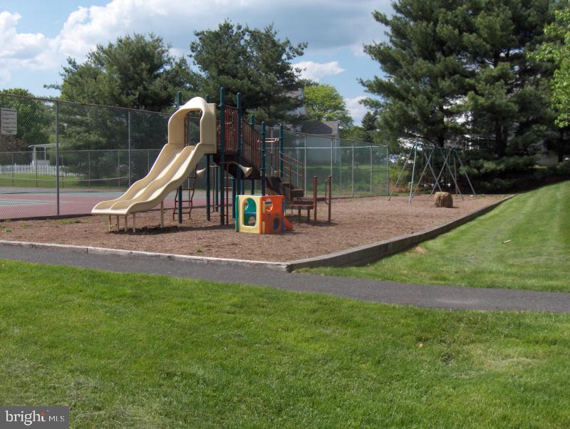 BROOKSIDE - Residential