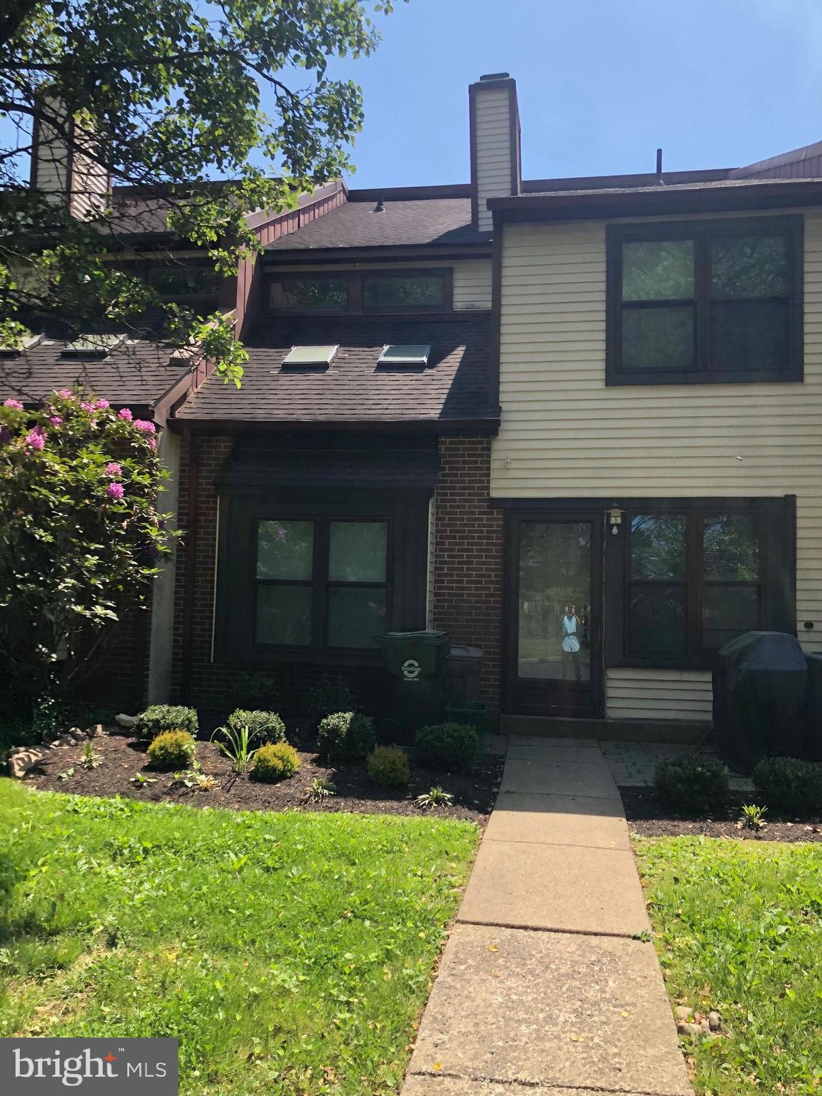 BROOKSIDE - Residential