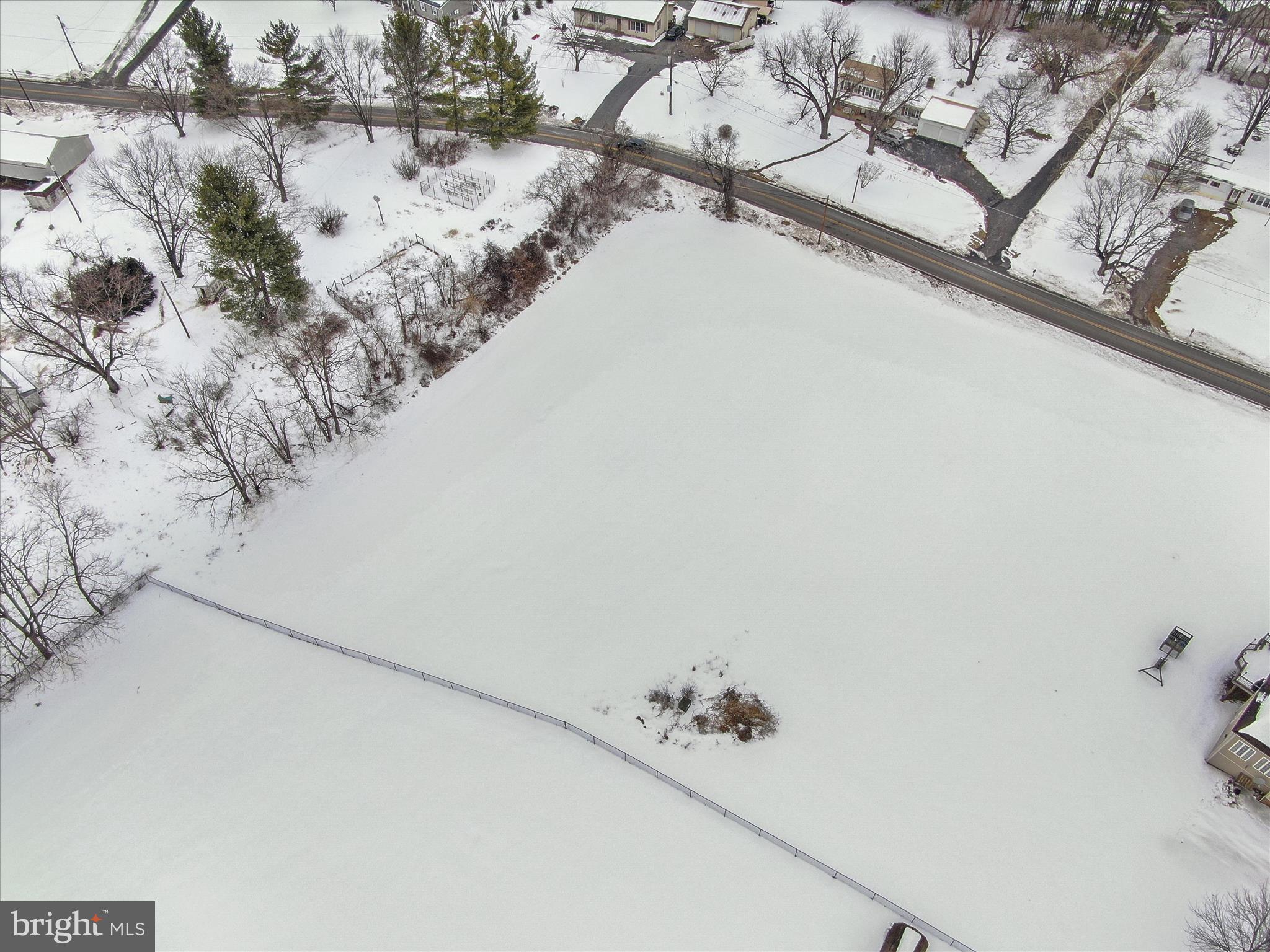 SUNSET CREEK ESTATES - Land