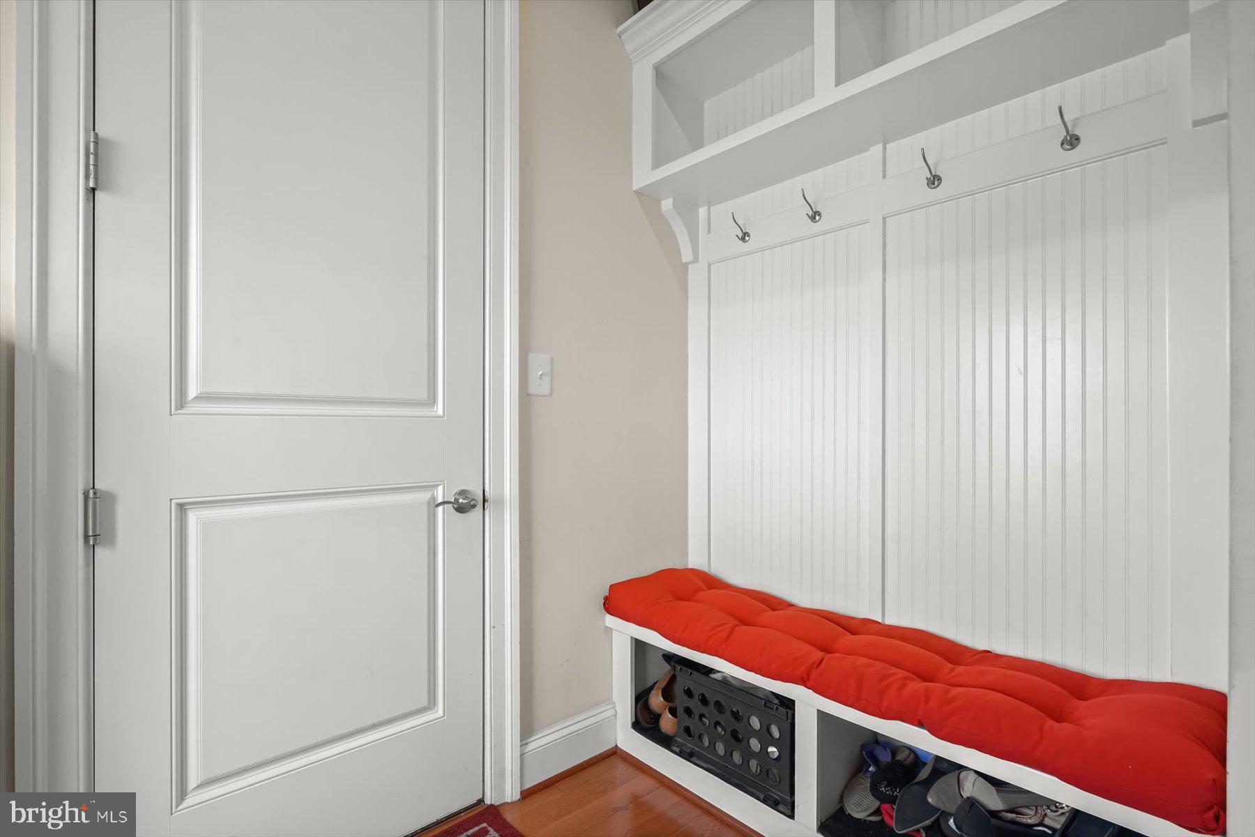 OAK CREEK CLUB - Residential