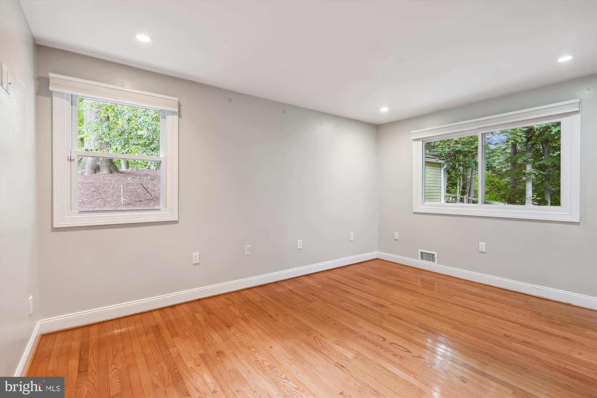 BURNING TREE ESTATES - Residential