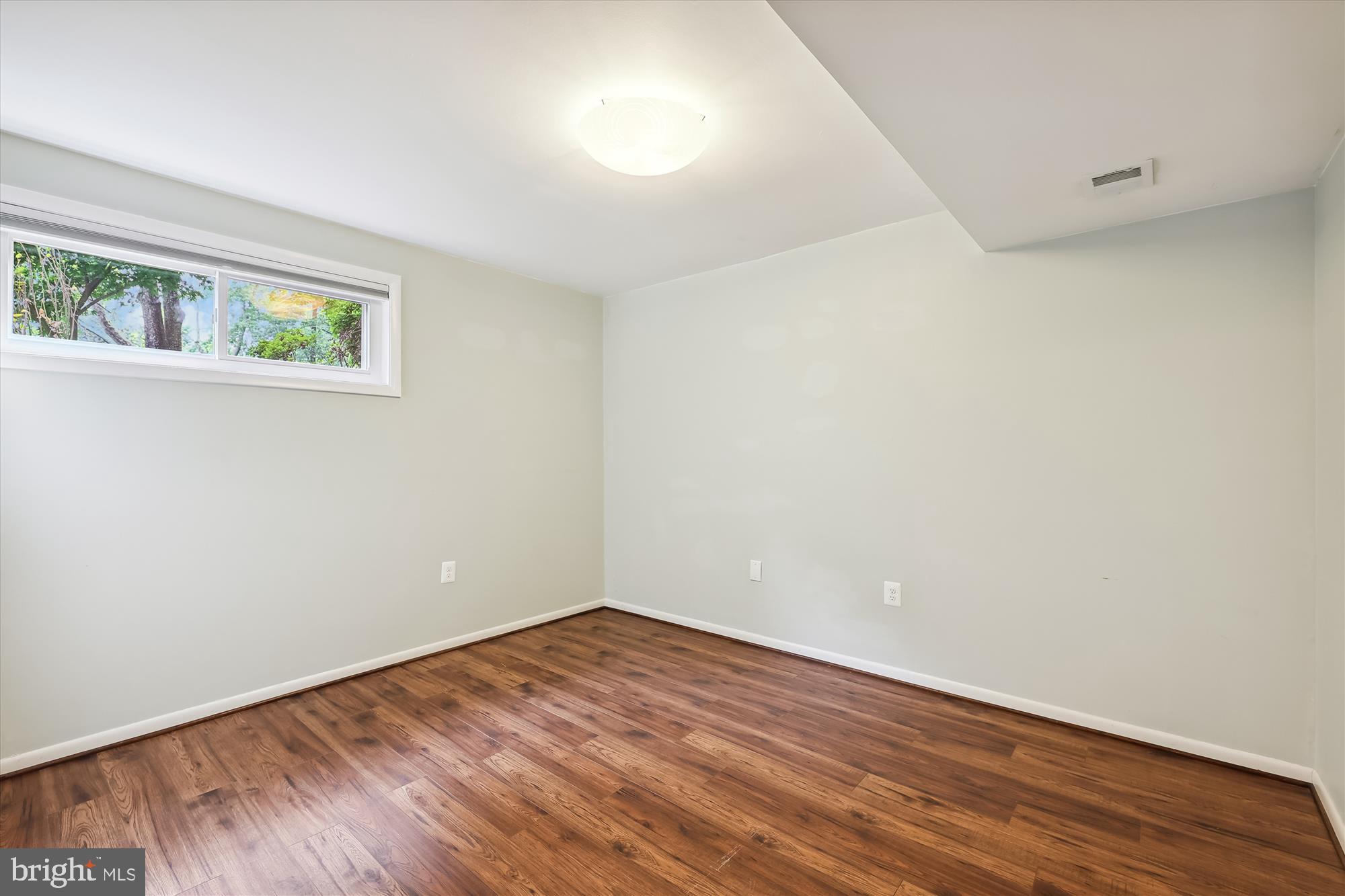 BURNING TREE ESTATES - Residential