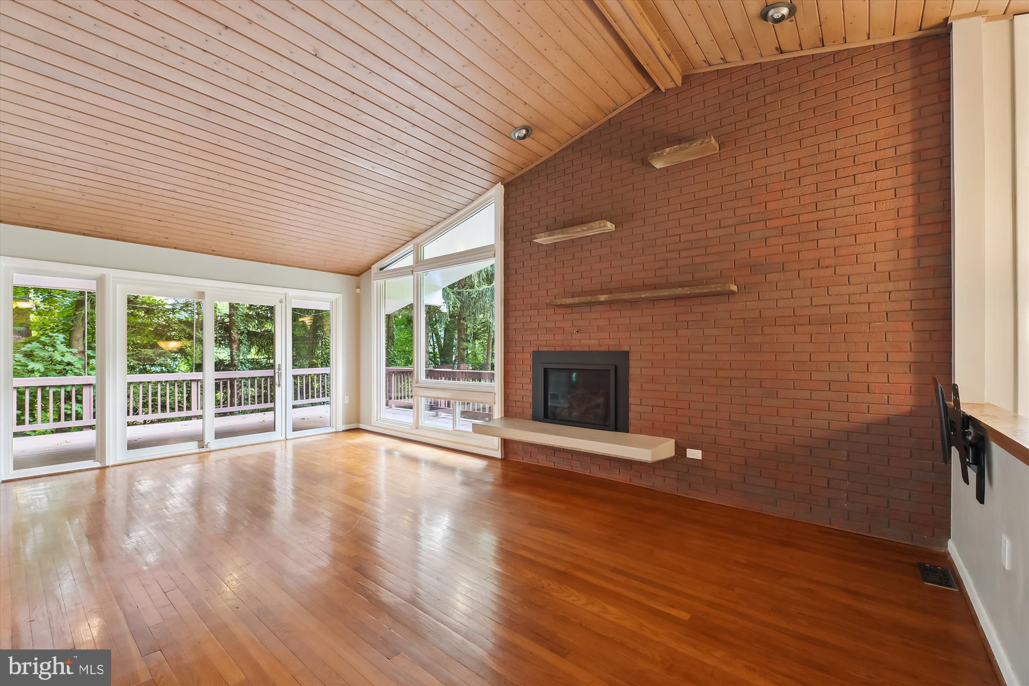 BURNING TREE ESTATES - Residential