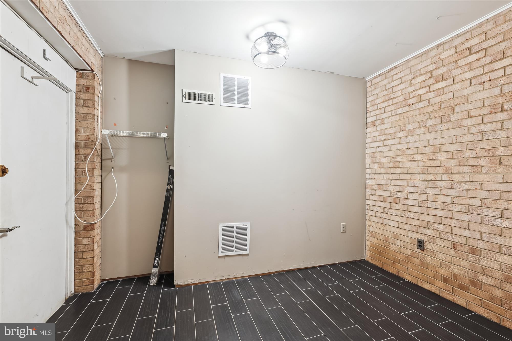 BURNING TREE ESTATES - Residential