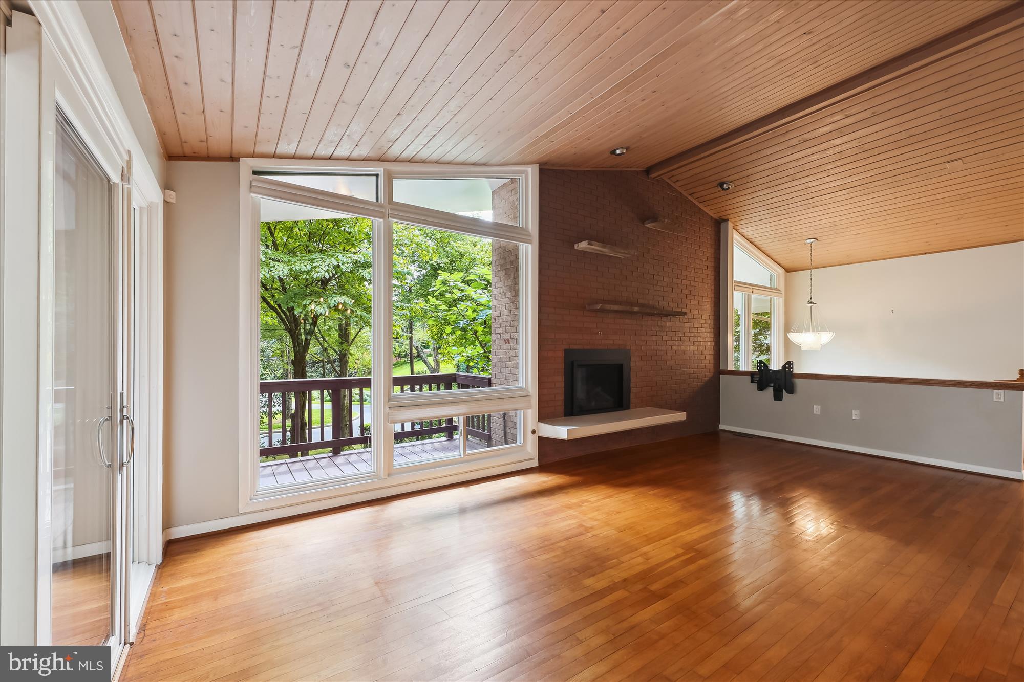 BURNING TREE ESTATES - Residential