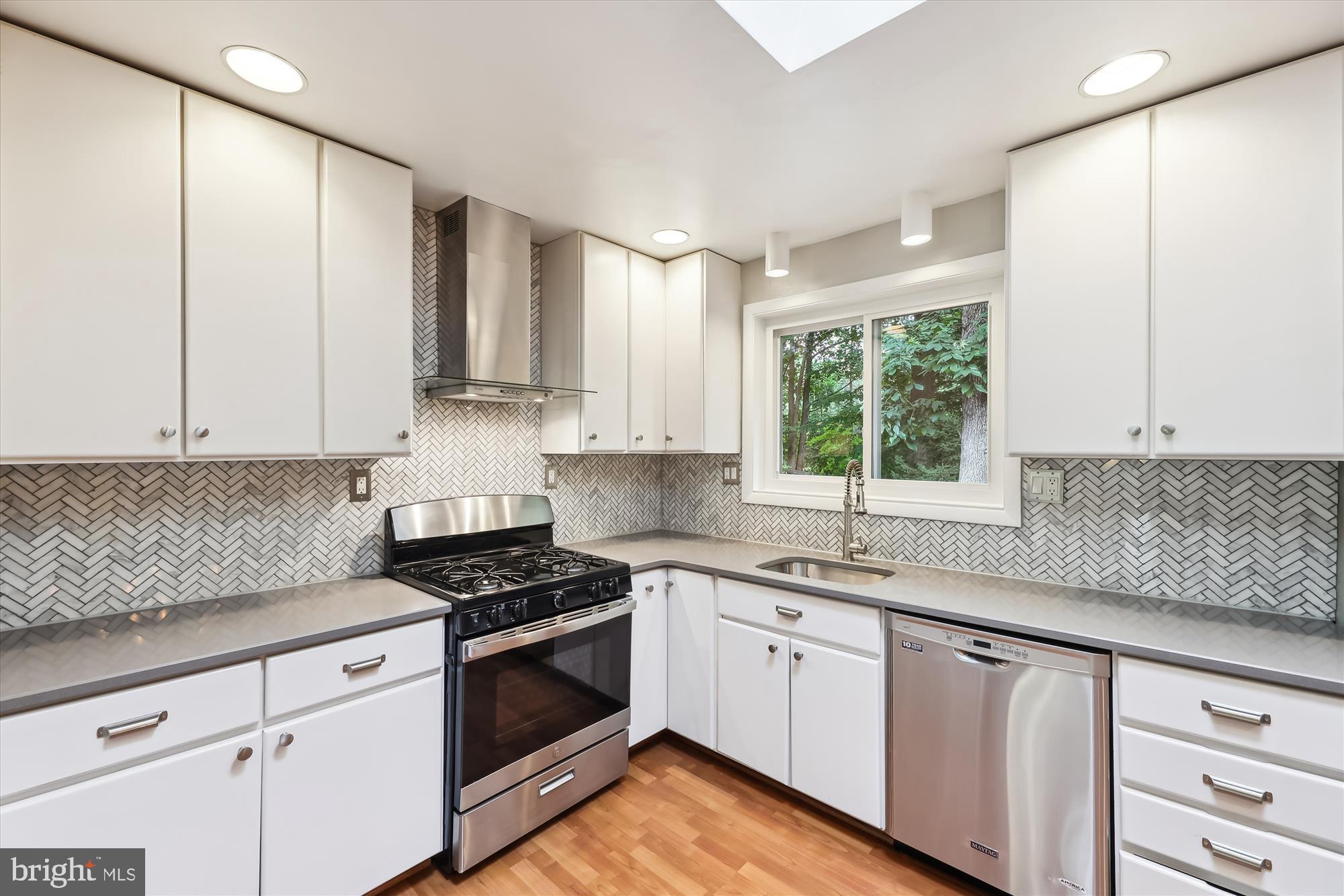 BURNING TREE ESTATES - Residential