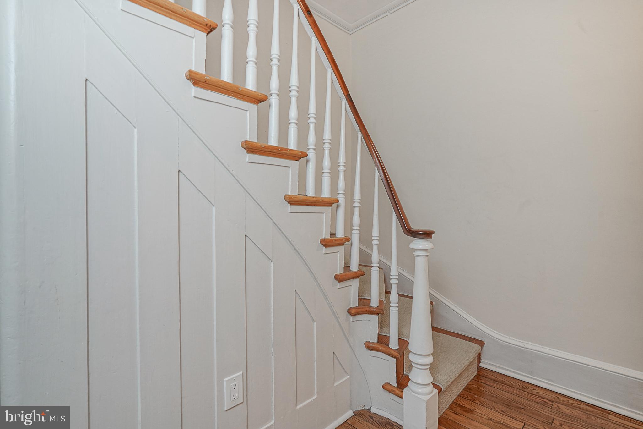 LOGAN SQUARE - Residential