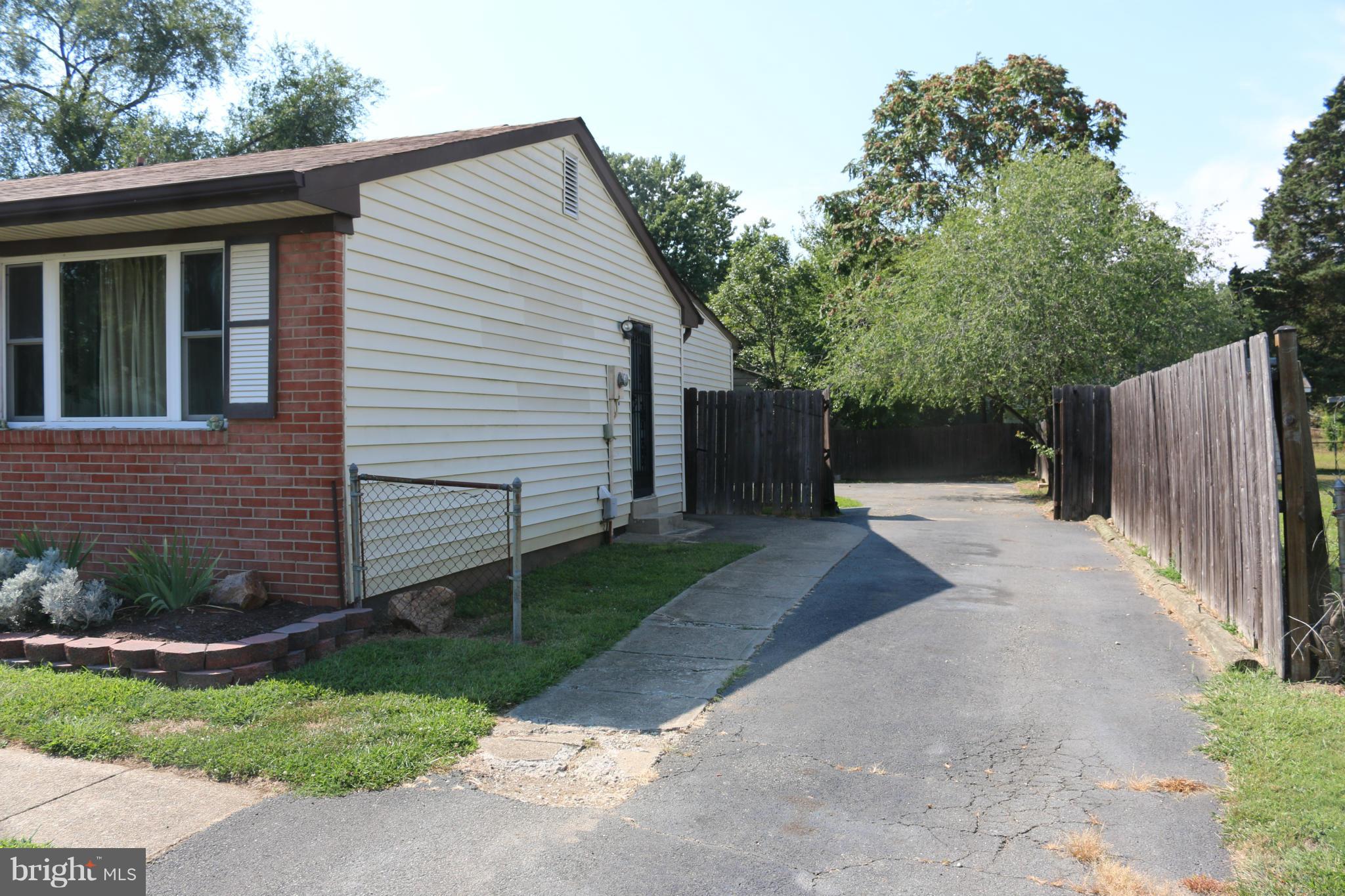 DALE CITY - Residential