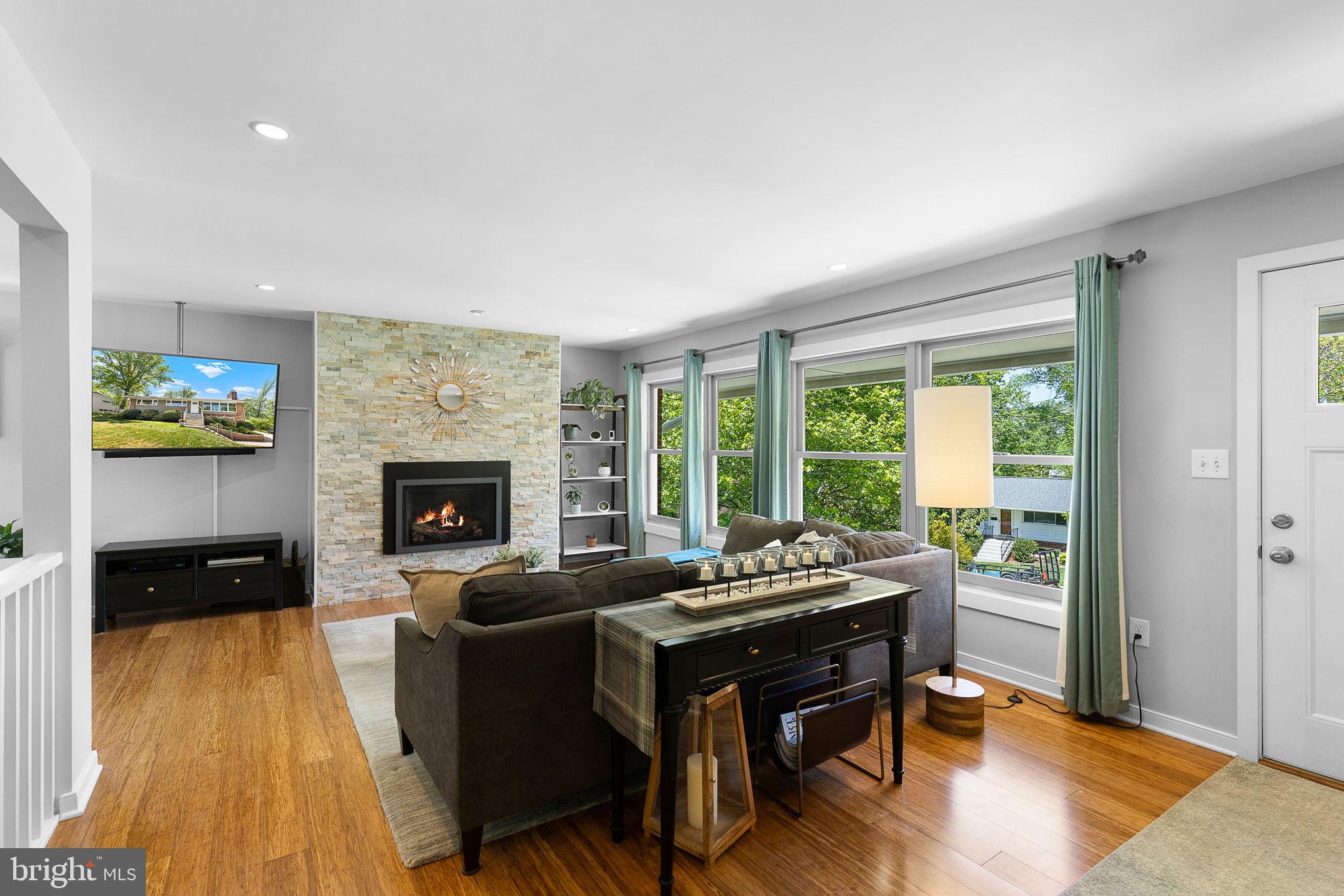 ROLF HEIGHTS - Residential