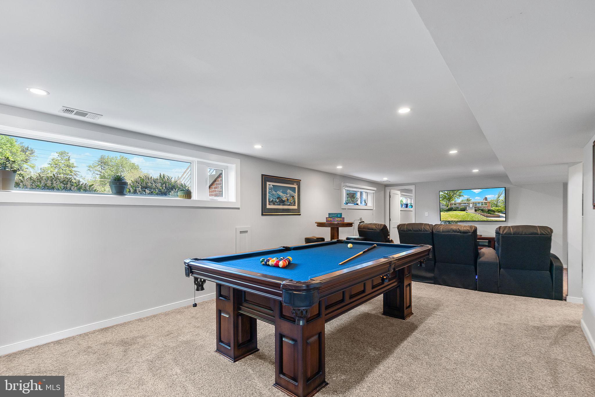 ROLF HEIGHTS - Residential