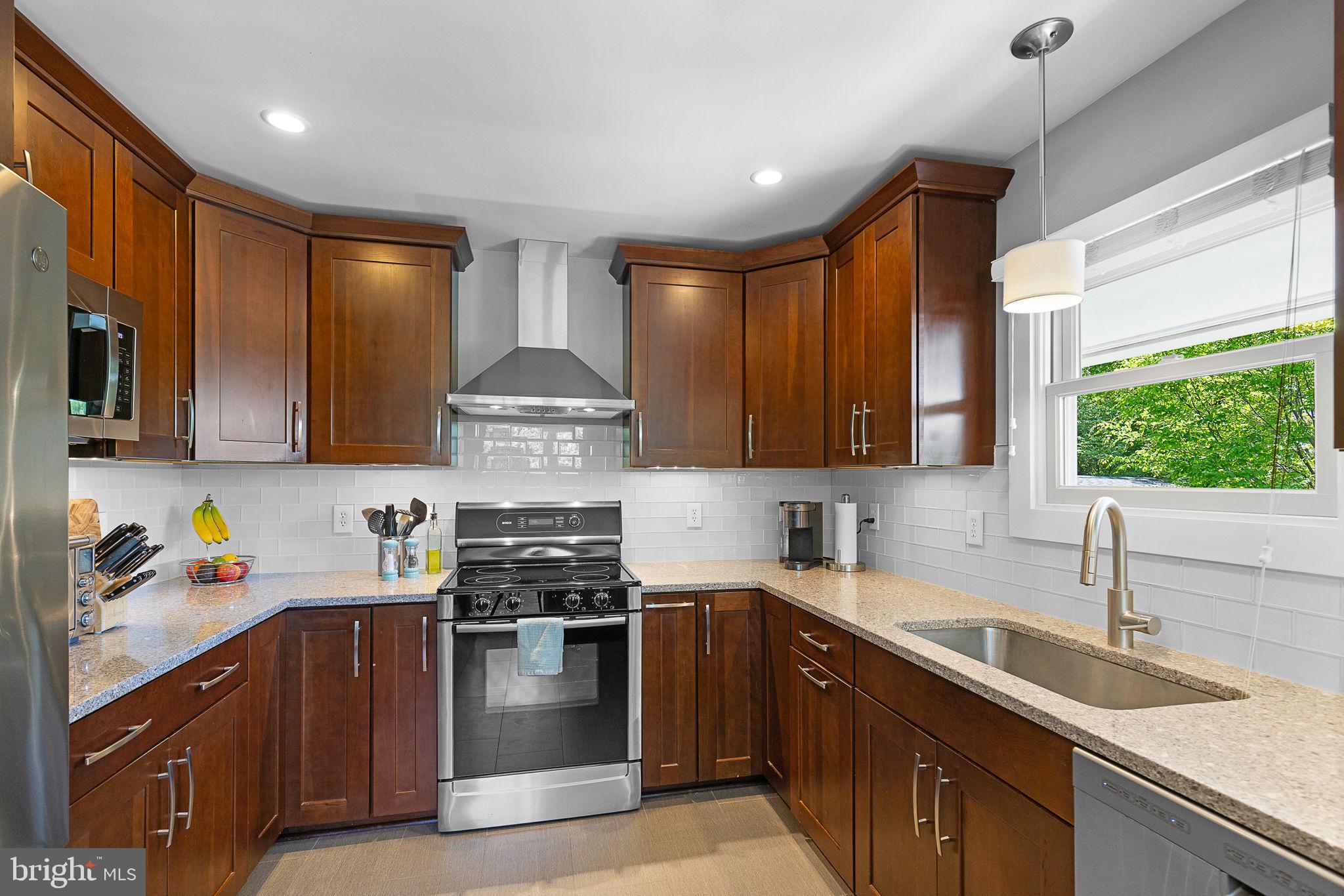 ROLF HEIGHTS - Residential