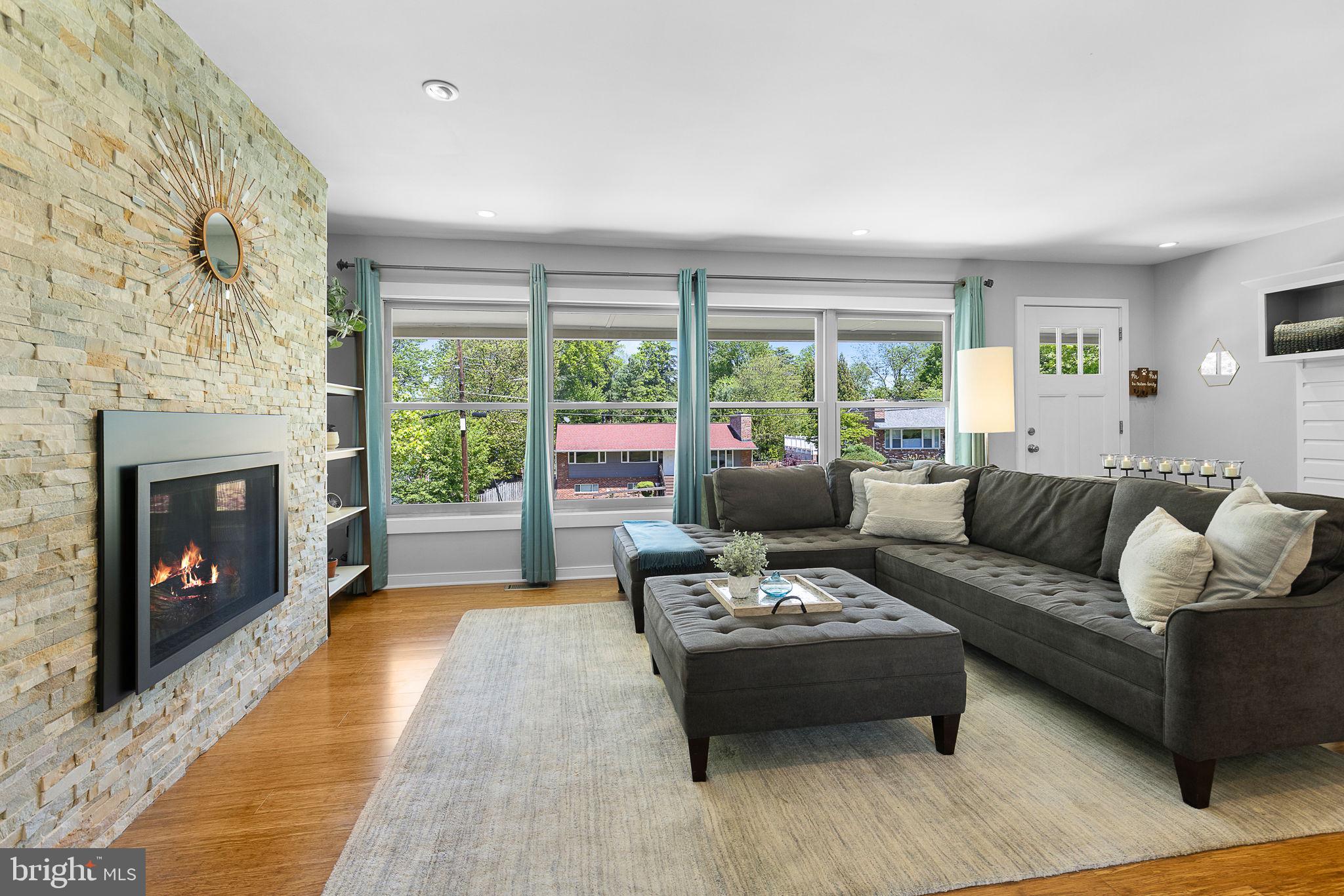 ROLF HEIGHTS - Residential