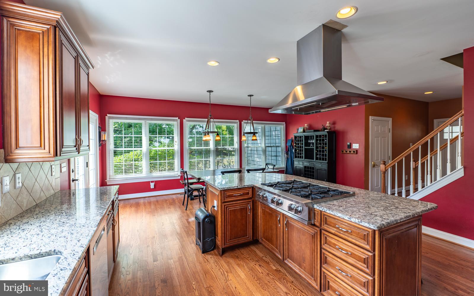 PROVIDENCE CHASE - Residential