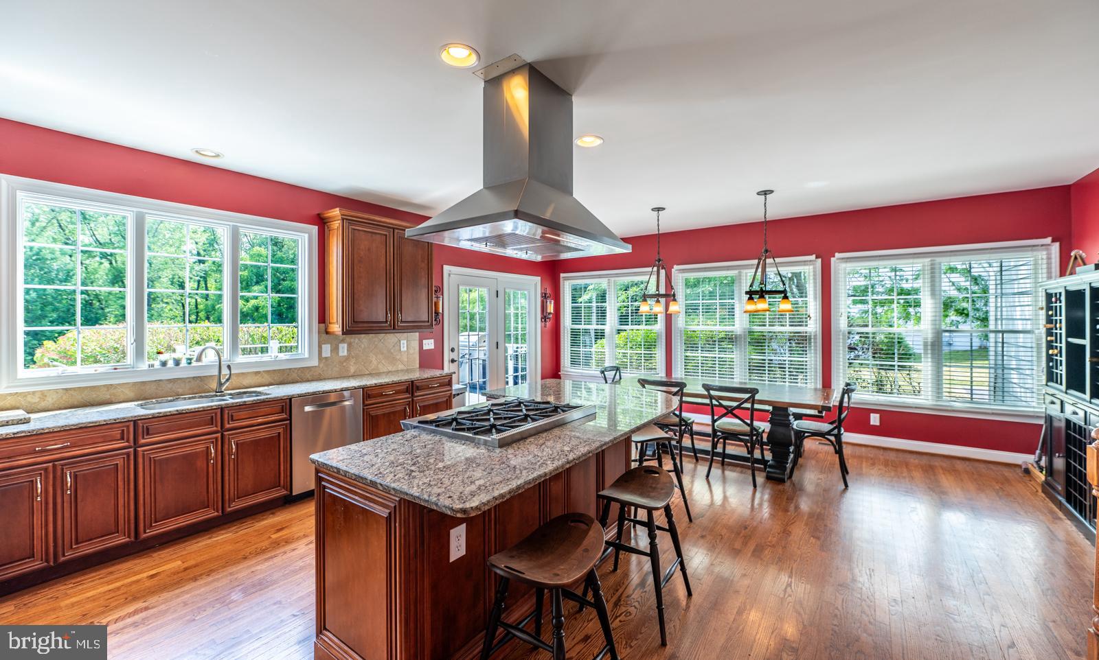 PROVIDENCE CHASE - Residential