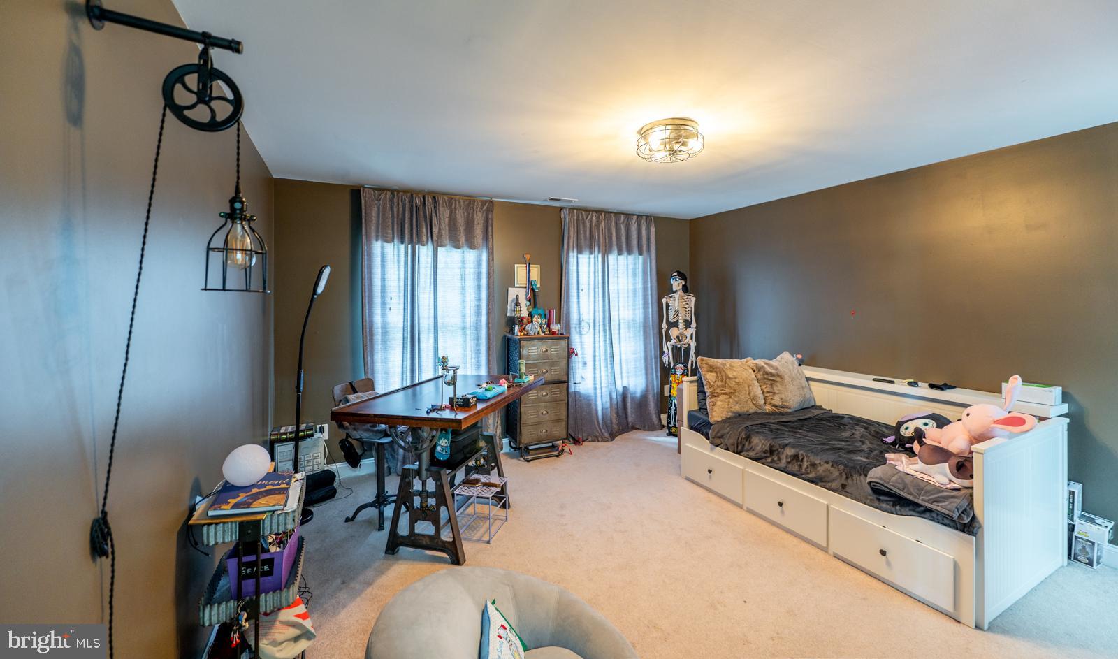 PROVIDENCE CHASE - Residential