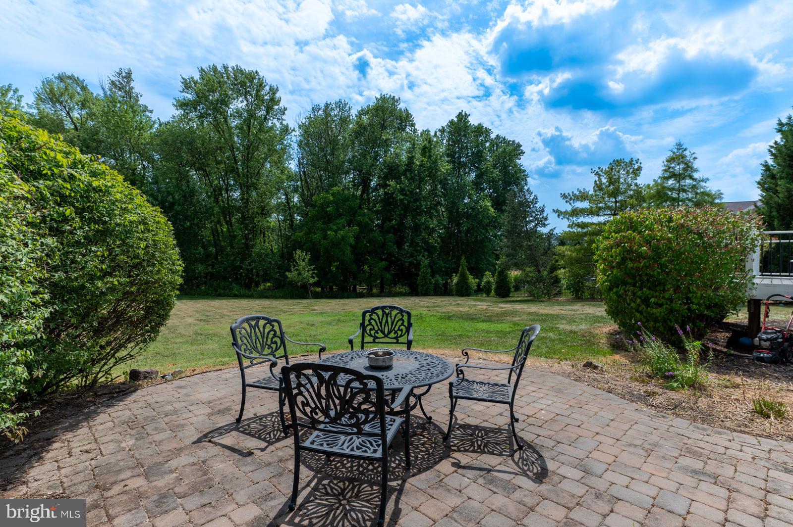 PROVIDENCE CHASE - Residential